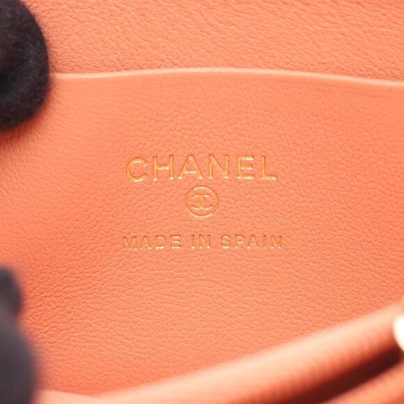 CHANEL Pink Lambskin Leather Wallet - Picture 4 of 8